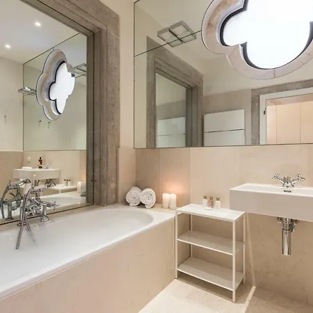 Apartment Scaleter Venetian Design *